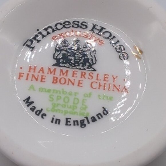 Hammersley Teacup & Saucer Fine Bone China Made in England Floral Gold Trim - Picture 9 of 9